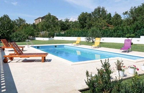 Central Dalmatia House | Wonderful private villa with WIFI, A/C, private pool, TV, terrace, pets allowed and parking