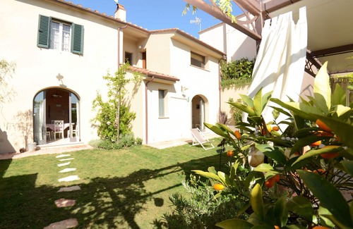 Aiale Villa | Wonderful private villa with private pool, A/C, WIFI, TV, veranda, pets allowed and panoramic view