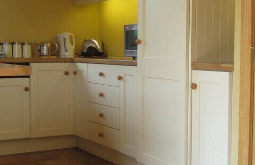 Emlaghmore House | Wonderful Sea Views, Walks, Hiking, Beaches, Fishing, Family Friendly, WiFi