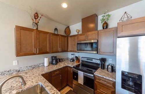 Valley House | Wonderful Triplex Unit With Spectacular Lake View!