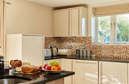 Dalbury Lees House | Wonderful villa for 10 guests with WIFI, hot tub, TV and terrace