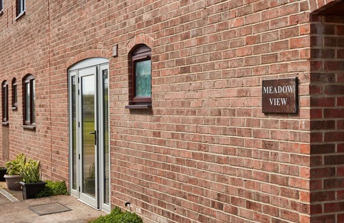 Dalbury Lees House | Wonderful villa for 14 guests with WIFI and TV