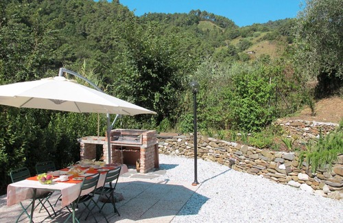 Massa House | Wonderful villa for 4 guests with TV, terrace and parking