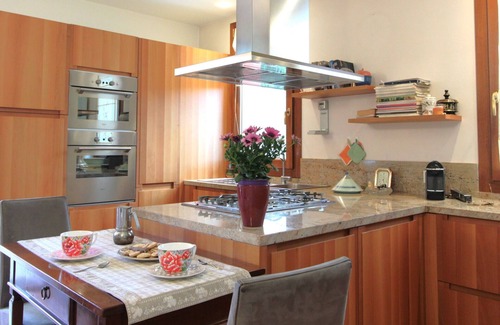 Monfumo Villa | Wonderful villa for 4 people with hot tub, WIFI, pool, TV, patio, pets allowed and parking