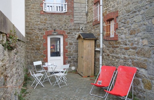 Saint-Igneuc House | Wonderful villa for 5 guests with WIFI, TV, terrace, pets allowed and parking