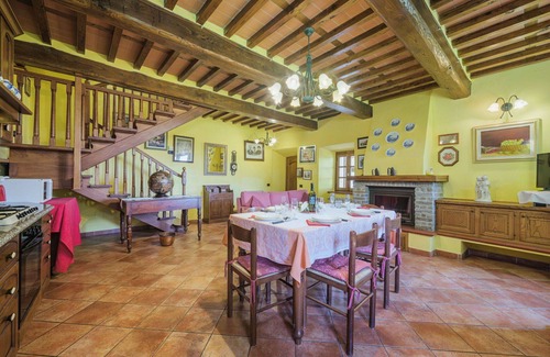 Pescaglia House | Wonderful villa for 6 guests with private pool, WIFI, TV and patio
