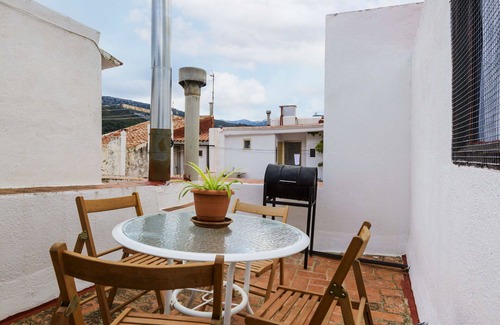Rossell Villa | Wonderful villa for 6 people with TV, terrace, pets allowed and panoramic view