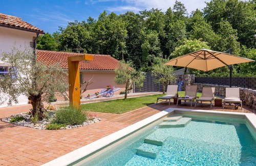 Mucici House | Wonderful villa for 6 people with private pool, A/C, WIFI, TV, patio and pets allowed