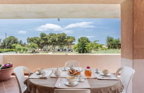 Marsala House | Wonderful villa for 8 guests with private pool, hot tub, A/C, WIFI, TV and terrace