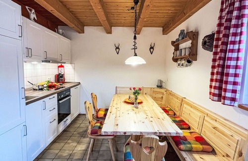Oberkreuzberg House | Wonderful villa for 6 people with pool, WIFI, TV and terrace