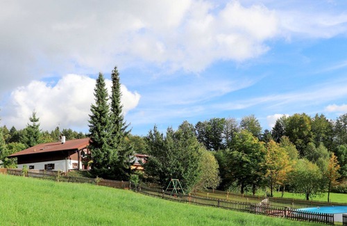 Oberkreuzberg House | Wonderful villa for 6 people with pool, WIFI, TV and terrace