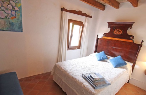 Biniaraix House | Wonderful villa with gorgeous pool and gardens in Fornalutx. Free wifi.