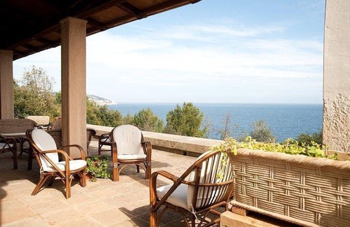 Castro Marina Villa | Wonderful villa with large terrace overlooking the sea and access to the sea