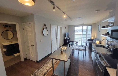 Central-Maverick Square - Paris Street Apartment | Wonderfull Ocean front apt with balcony