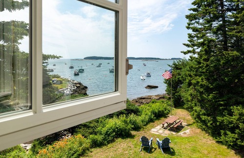 Spruce Head Cottage | Wonderfully Appointed, Classic Maine Waterfront Cottage