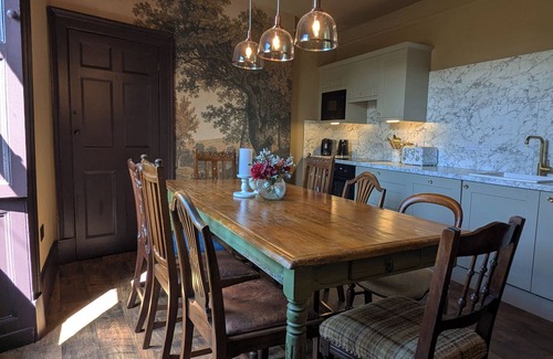 Tweedmouth Cottage | WONDERLAND, pet friendly in Tweedmouth, Berwick-Upon-Tweed