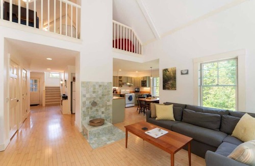 Bernard House | Wonderland Home | 2BR retreat, mins to Acadia NP