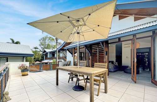Wongaling Beach Apartment | Wongalinga Beachfront Apt 4