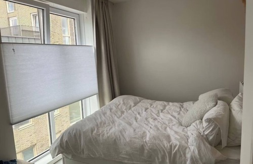 Amsterdam North House | Woning in Amsterdam aan het Water met 10 Minuten Lopen Naar het Centrum