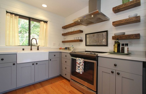 Healdsburg House | Wooded Restful Retreat, with broad scenic views, outdoor dining