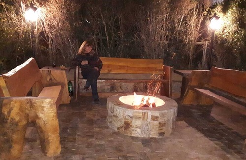 Abernessia House | Wooden Chalet - Fireplace and Bonfire - 2 blocks from the main avenue