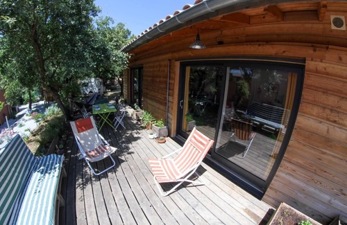 Saint-Quentin-la-Poterie House | Wooden house with large terrace and lovely view