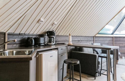 Sodankyla House | Wooden hut with a partial glass roof , Wireless internet , Free parking
