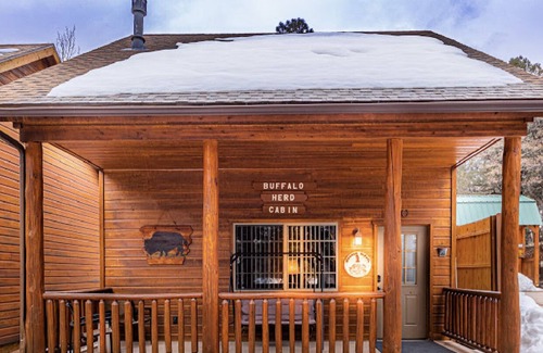 Christopher Creek Cabin | Wooden Nickel Cabins #1 in Christopher Creek - Game Room - Borders Nat'l Forest
