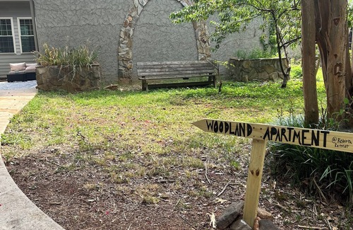 Travelers Rest Apartment | WOODLAND APARTMENT - An open concept 1-bedroom in charming Travelers Rest