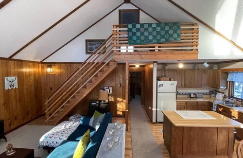 Wisconsin Cabin | Woodland Escape | Charming Cabin Steps to the Lake