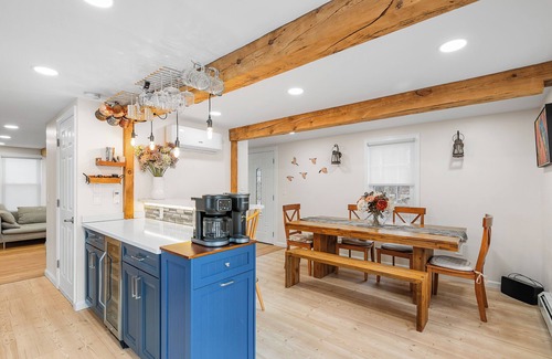Barkhamsted House | Woodland Retreat 4-Bedroom with Hot Tub, Fire Pit, and Woodstove