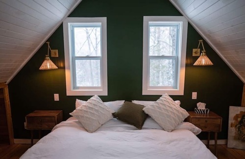 Low Cabin | woodland retreat