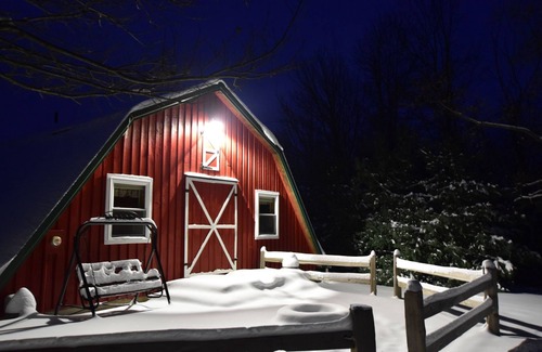 Laurelville Cabin | Woodland view-Hitchin' Post