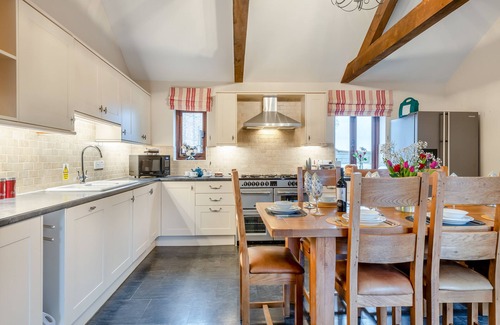 Sculthorpe Cottage | WOODPECKER BARN - CWL