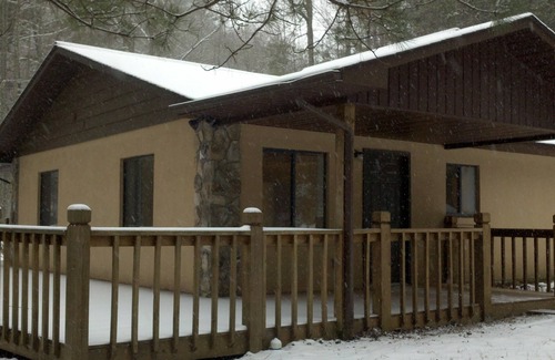 Marble House | Woodridge-Entire House with 50+ acres for your enjoyment