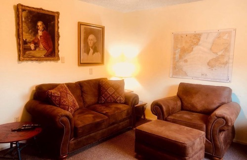 Homer Apartment | Woodside Suite #4- Modest suite in downtown Homer, walking distance to all attractions