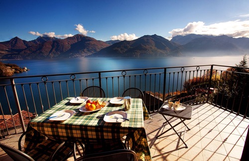 Menaggio Apartment | WOON-BELVEDERE APARTMENT Penthouse Menaggio. Shared Pool & Panoramic Lake Views