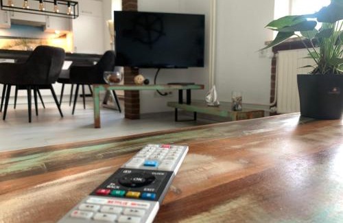 Eddelak Apartment | Work and Relax
