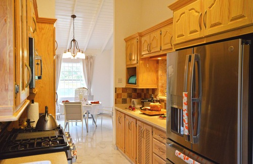 Clermont House | Work-friendly West Coast home