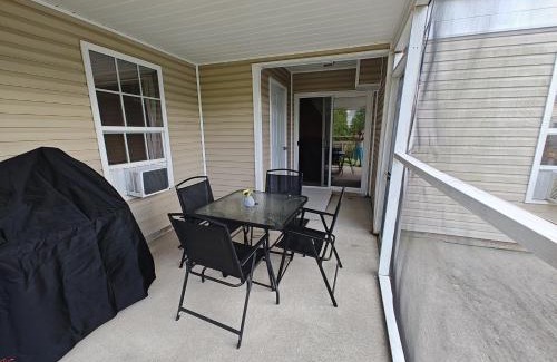 New Bern House | Work Groups Welcome! 3 Bedroom House with screened in porch