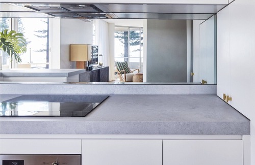 Manly Apartment | World Famous Beach Front Apartment in Manly