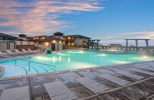 Marina Condo | WorldMark Marina Dunes - 2BD Sleeps up to 6