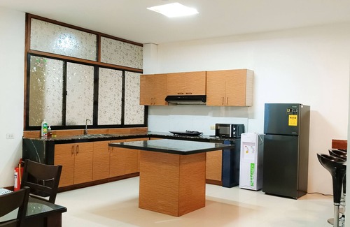 Lapu-Lapu Villa | WOW!4BR Modern House w/Pool w/Karaoke