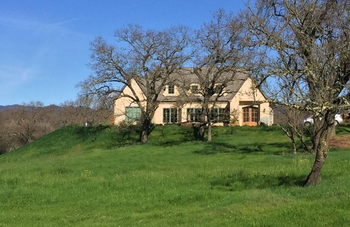 Sonoma House | WOW! A little bit of France.in Sonoma!