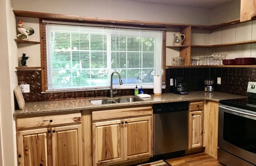 Lake Nantahala Cabin | Wow! Creekside Cabin with Hot Tub, Fire Pit & Starlink High Speed WiFi!