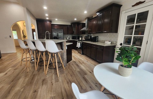 Flagstaff House | WOW Game Room, Sleeps 12, Hot Tub