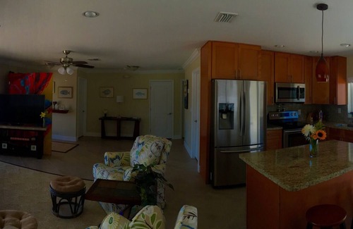 Marathon House | WOW! PRIVATE POOL, OCEAN FRONT, & DOCK Sister house next-door VRBO#1034656