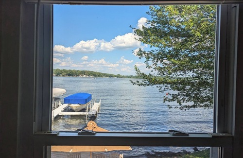 Pierceton House | Wow the View! Prime Location on Big Barbee Waterfront