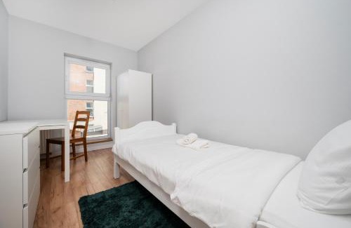 Lodz Apartment | Wróblewskiego 2-Bedroom Apartment by BookingHost