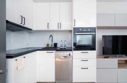 Lodz Apartment | Wróblewskiego Studio with Garden